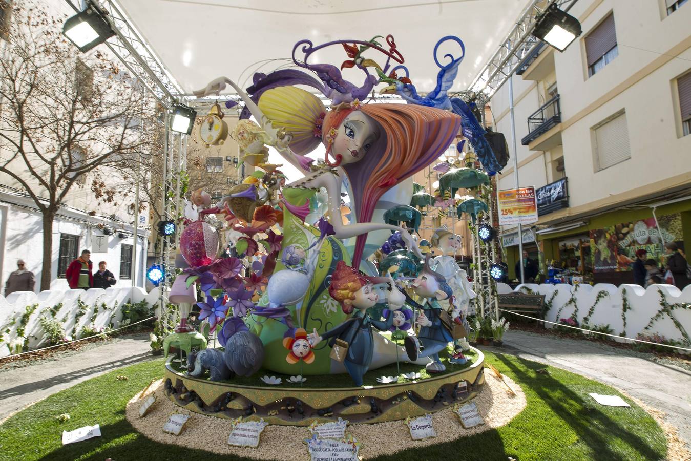 Espectacularidad e ingenio en las Fallas