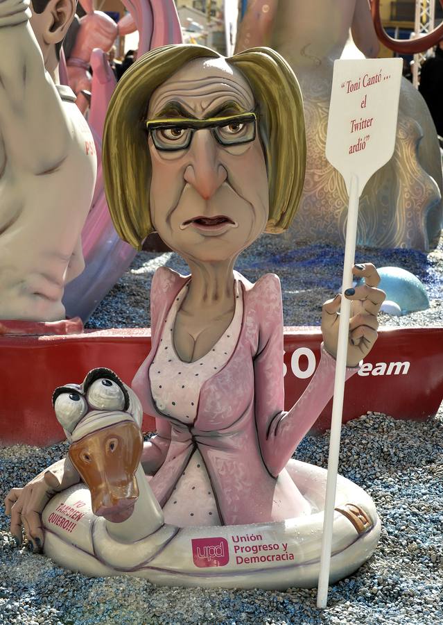 Las Fallas de Valencia, antes de la &#039;cremà&#039;