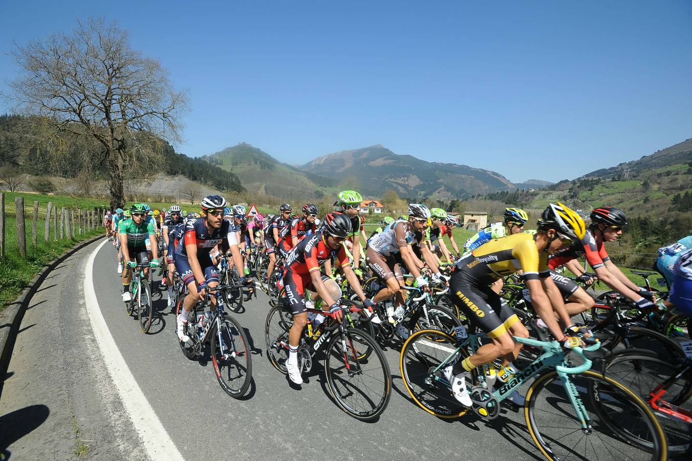 Un plante de cinco minutos para denunciar las caídas de ayer