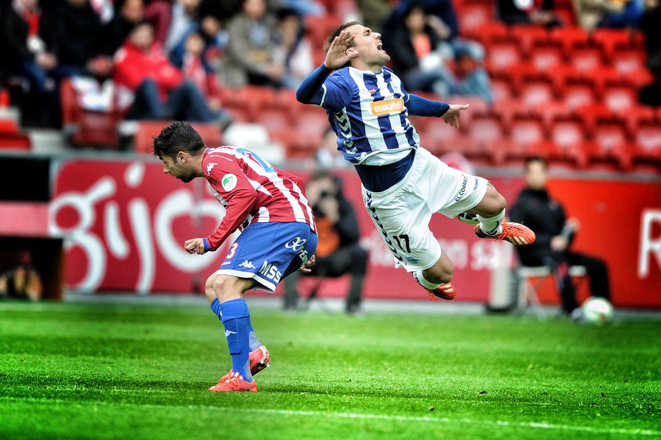 Sporting-Alavés, en imágenes