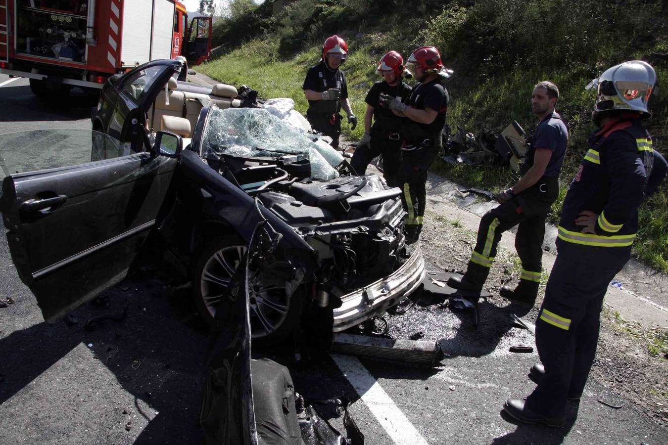 52 niños de una ikastola de Bilbao salen ilesos de un brutal accidente en Ampuero