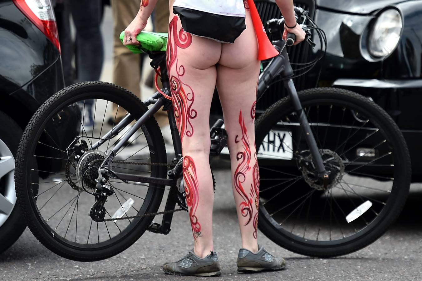 Pedaleando en &#039;cueros&#039;