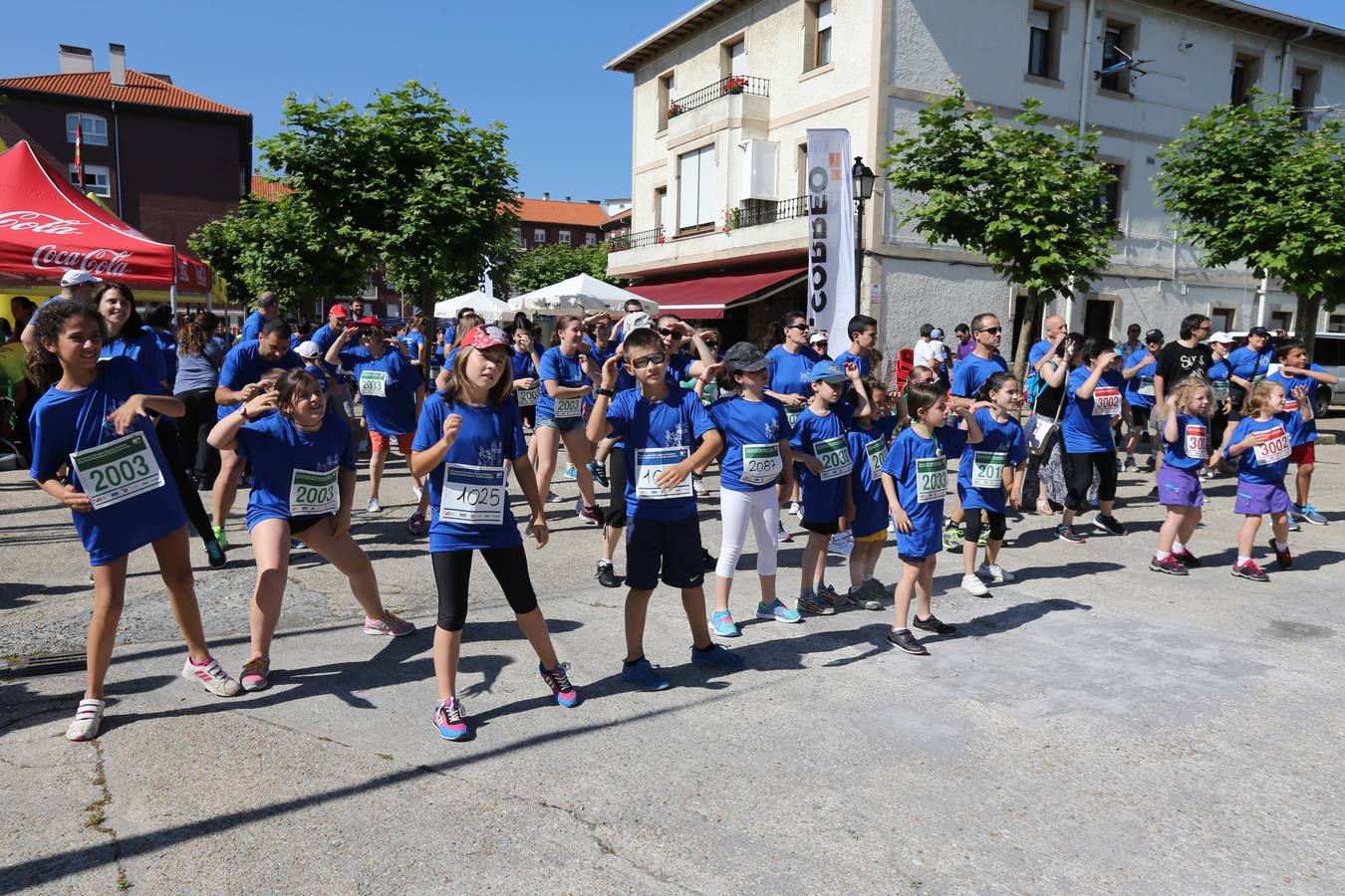 600 personas acuden a la Carrera Familiar de Abanto-Zierbena