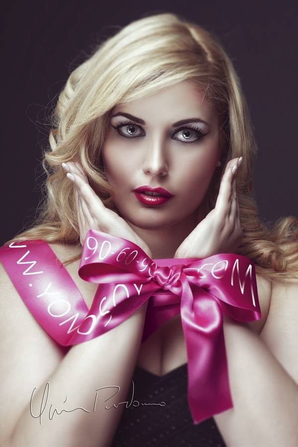 Eva María, primera modelo de tallas grandes en la portada de Interviú