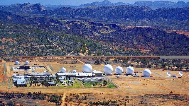 Pine Gap. Es una estación de seguimiento de satélites que comparten australianos y estadounidenses. Los únicos que la han visto más de cerca son los 800 empleados que trabajan allí.