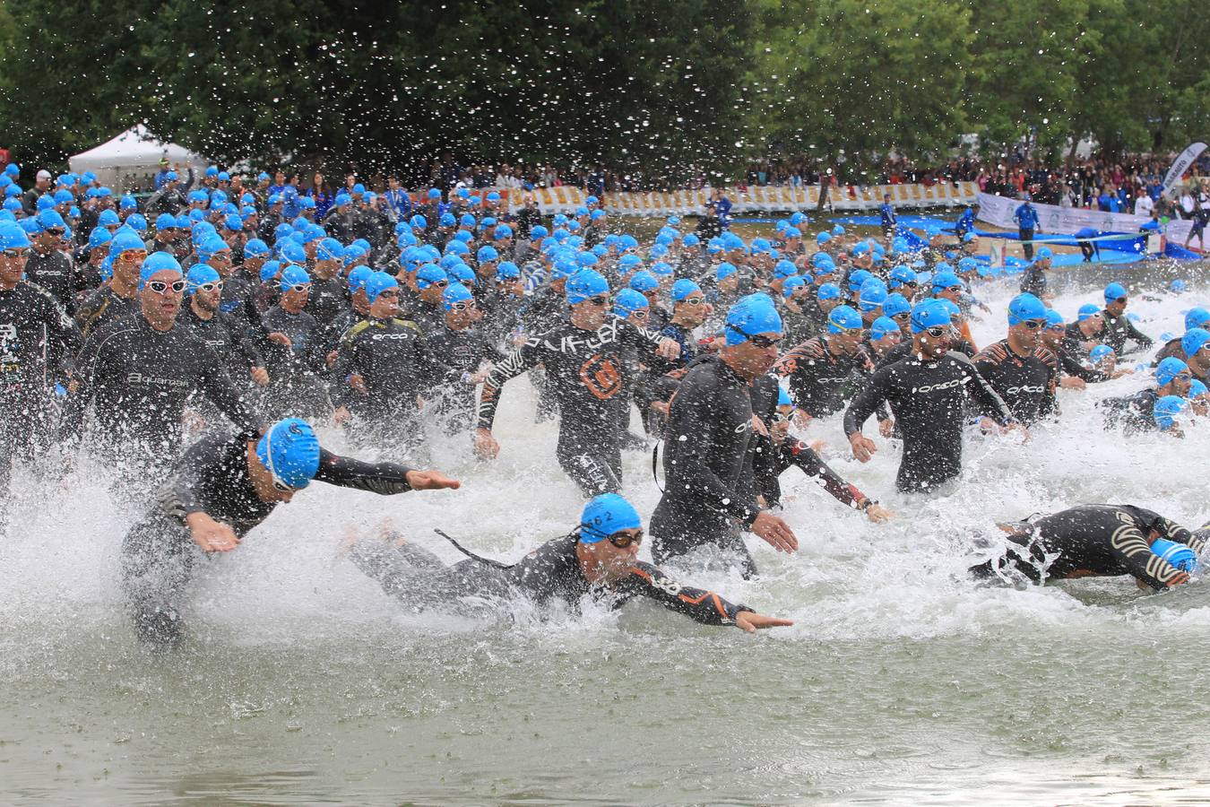 Prueba de natación del Triatlon de Vitoria 2015