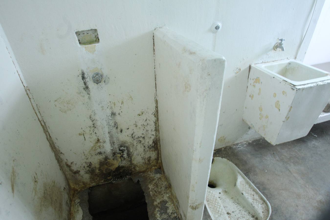 En la celda de &#039;El Chapo&#039; sólo permanecen el hedor y el silencio