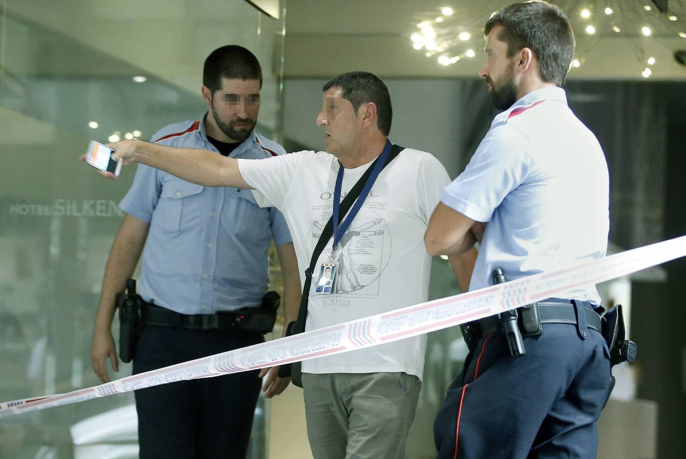 Un hombre efectúa disparos en las Ramblas de Barcelona y hiere dos personas