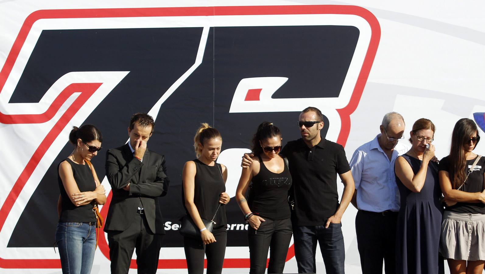 Multitudinario y emotivo último adiós a Dani Rivas y Bernat Martínez