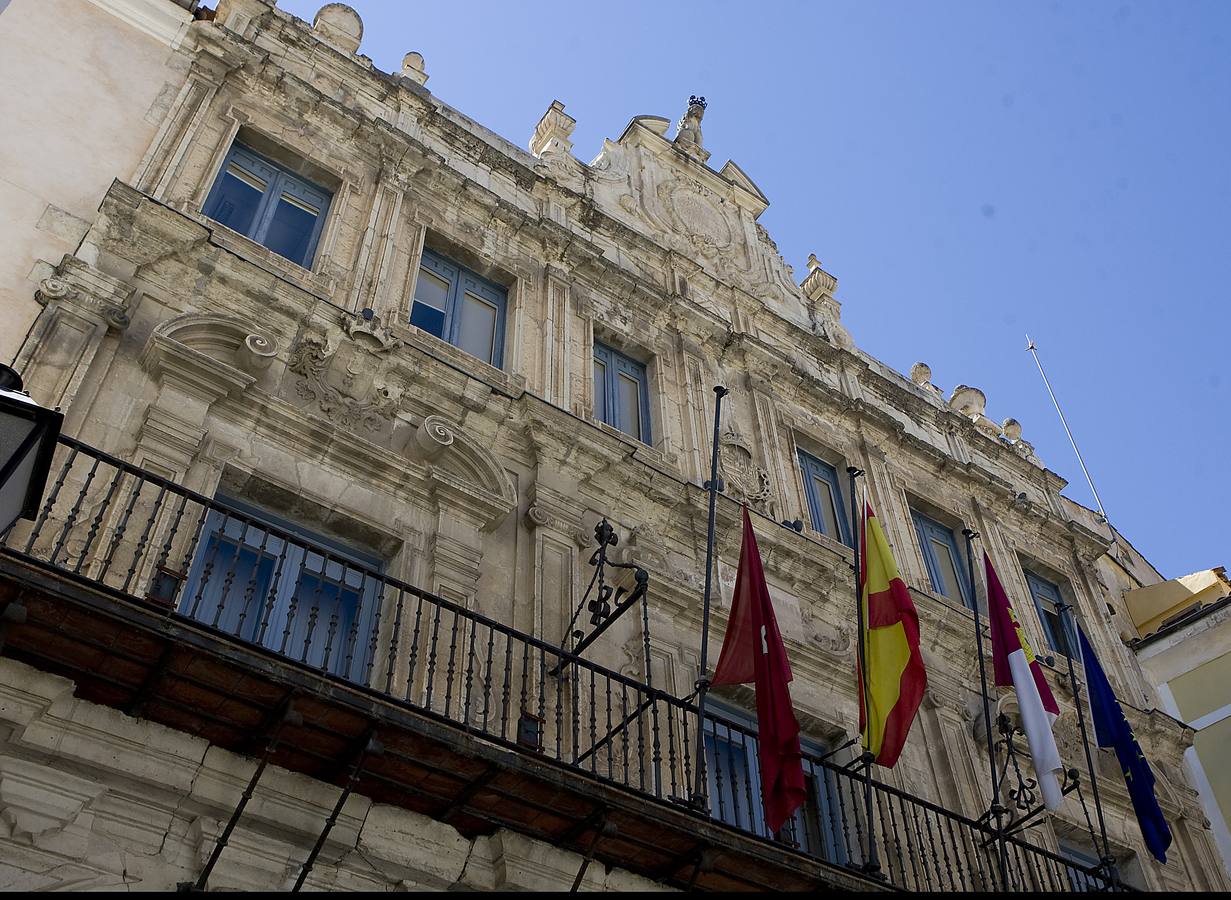 Homenaje de Cuenca a las jóvenes asesinadas