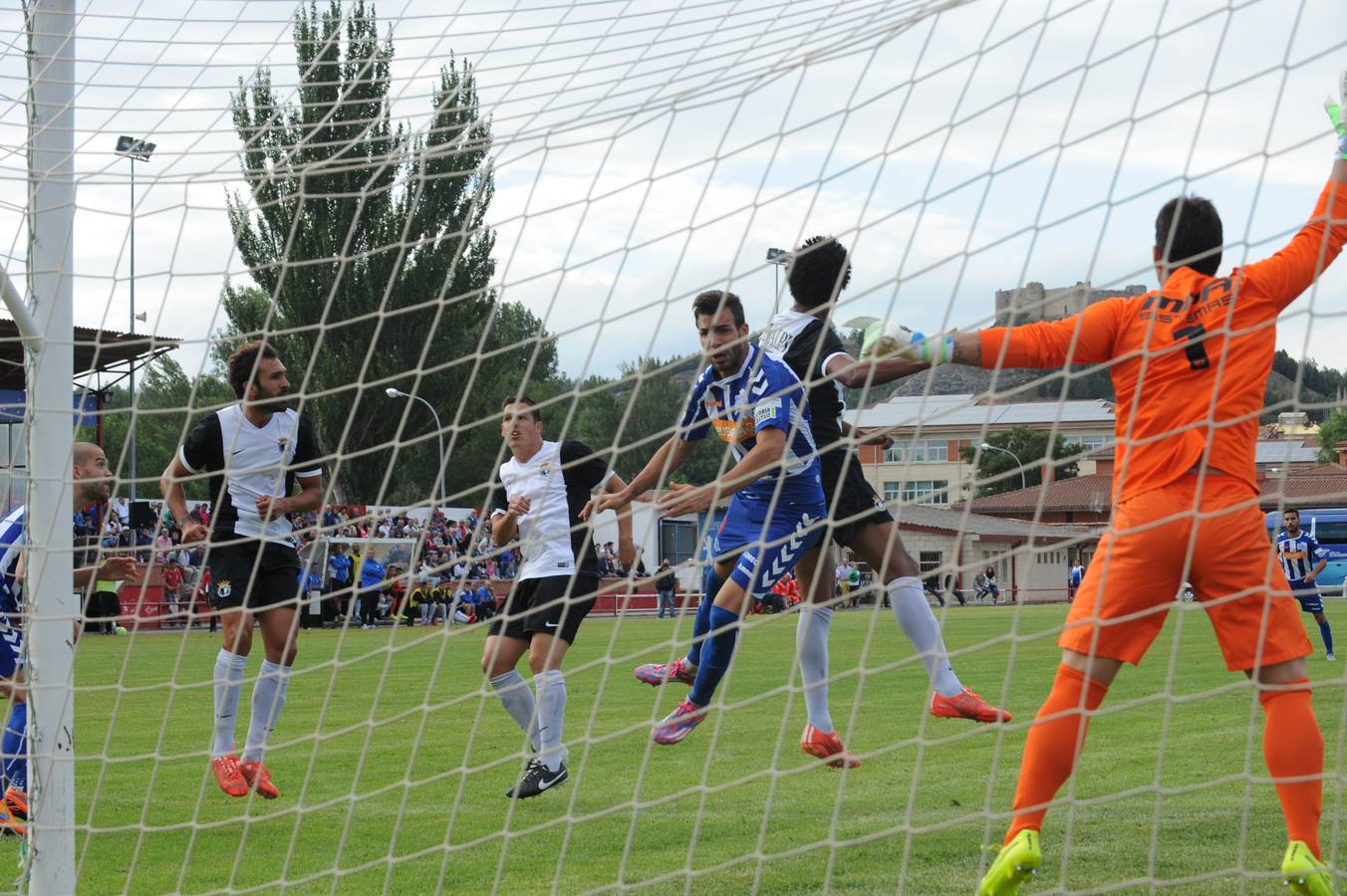 El Alavés termina la pretemporada con una nueva derrota