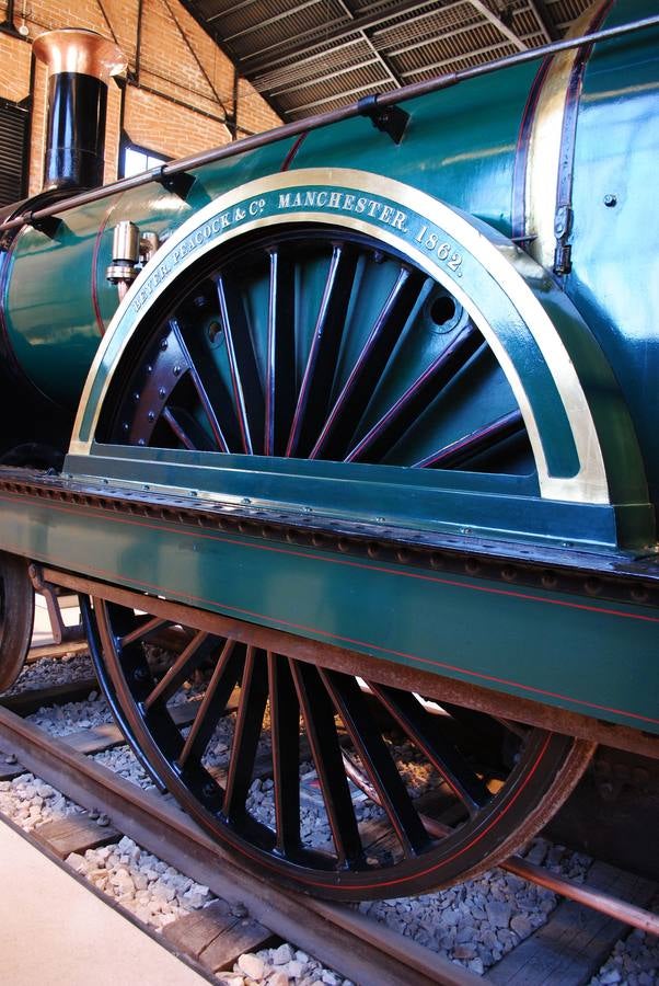 Detalle de la rueda moriz de la vaporosa real.. 