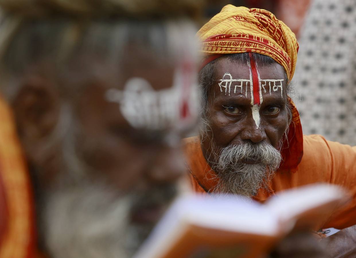 Multitudinaria festividad hindú de Kumbh Mela en la India