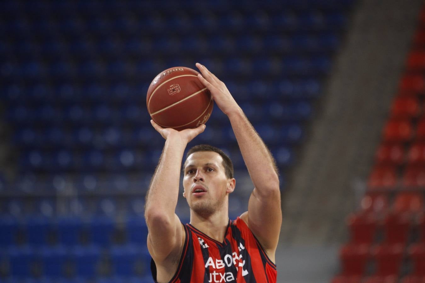 Amistoso entre Baskonia y PAU Orthez
