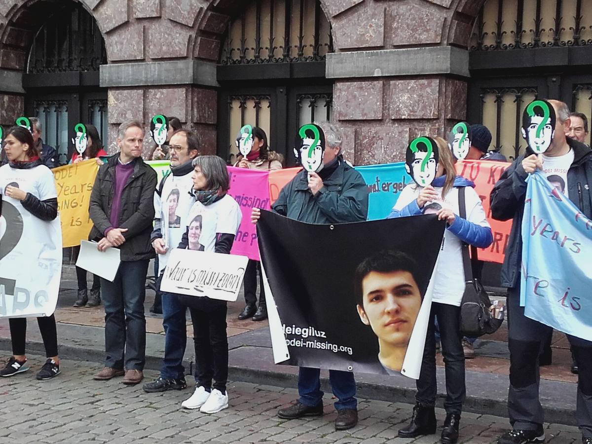 La familia de Hodei exige en Amberes que siga su búsqueda