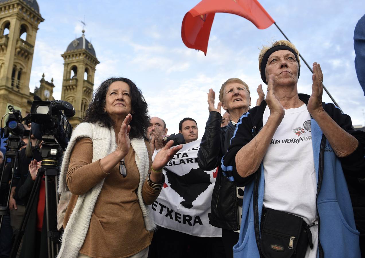 Miles de personas piden en San Sebastián la liberación de Otegi