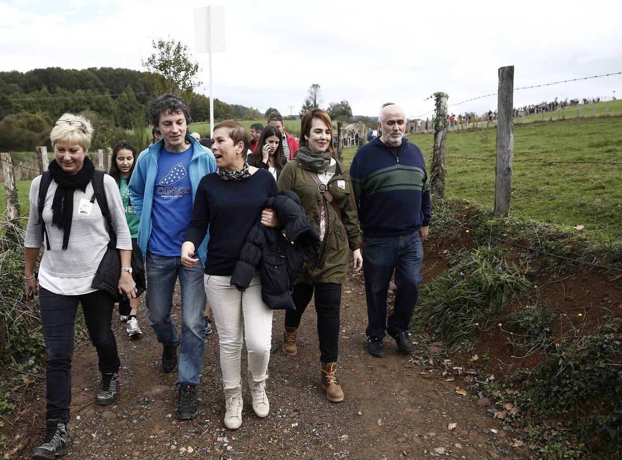 Miles de personas participan en Elizondo en la fiesta del euskera