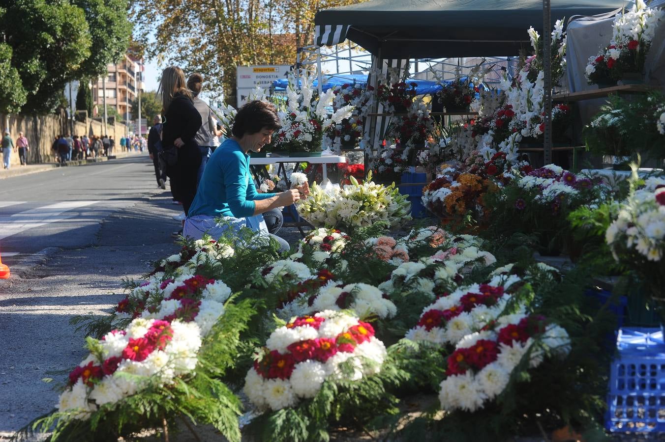 Día de Todos Los Santos en los cementerios vizcainos