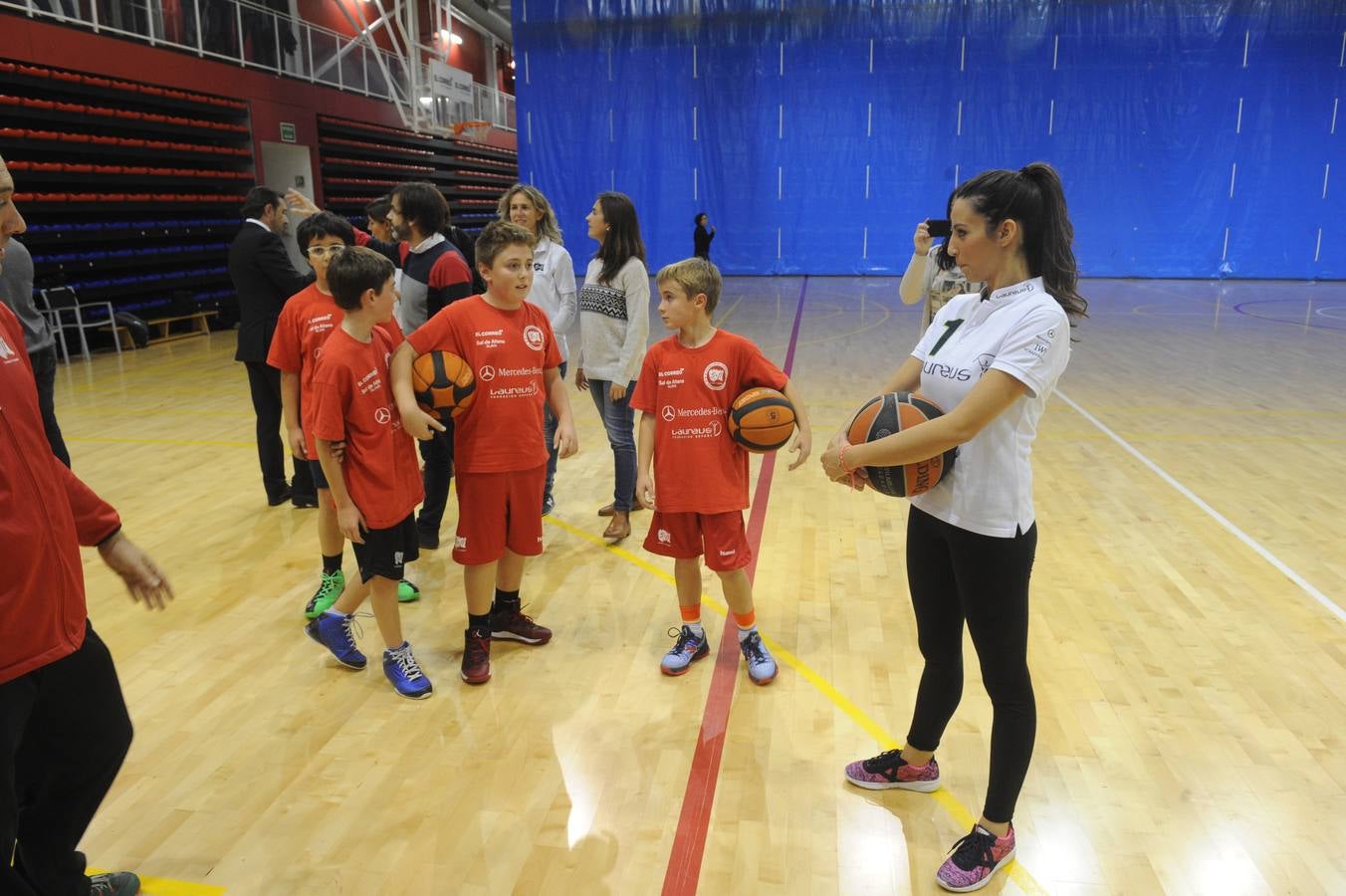 Almudena Cid e Induráin, con el deporte base en Vitoria