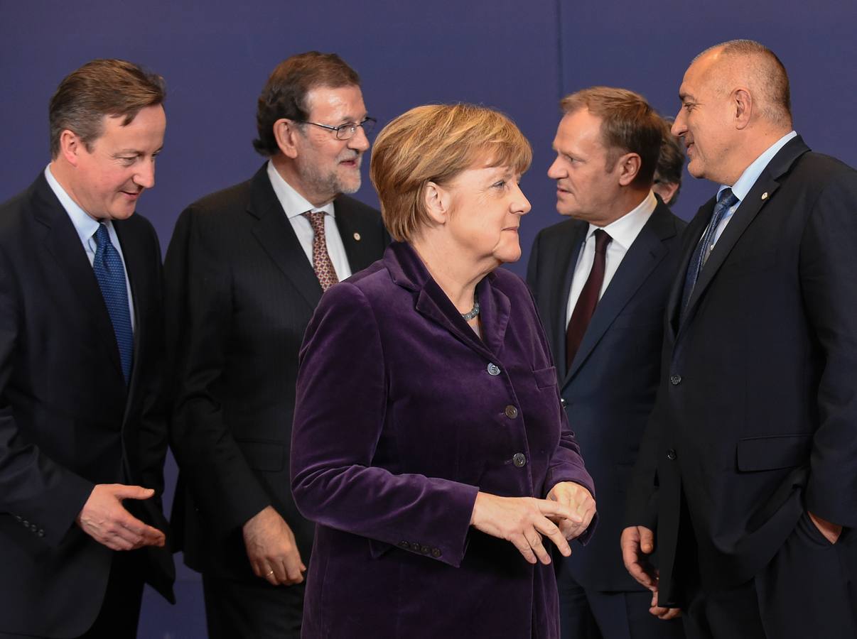 Rajoy, arropado por el primer ministro británico, David Cameron, la canciller alemana, Angela Merkel, el presidente del Consejo Europeo, Donald Tusk, y el primer ministro bulgaro, Boyko Borisov.