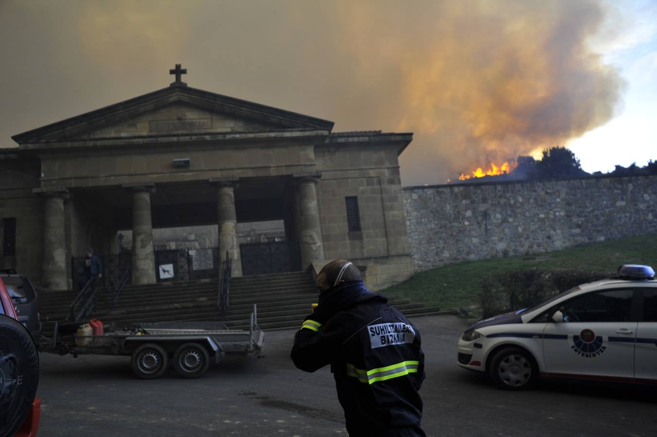 La lucha contra el fuego en Berango