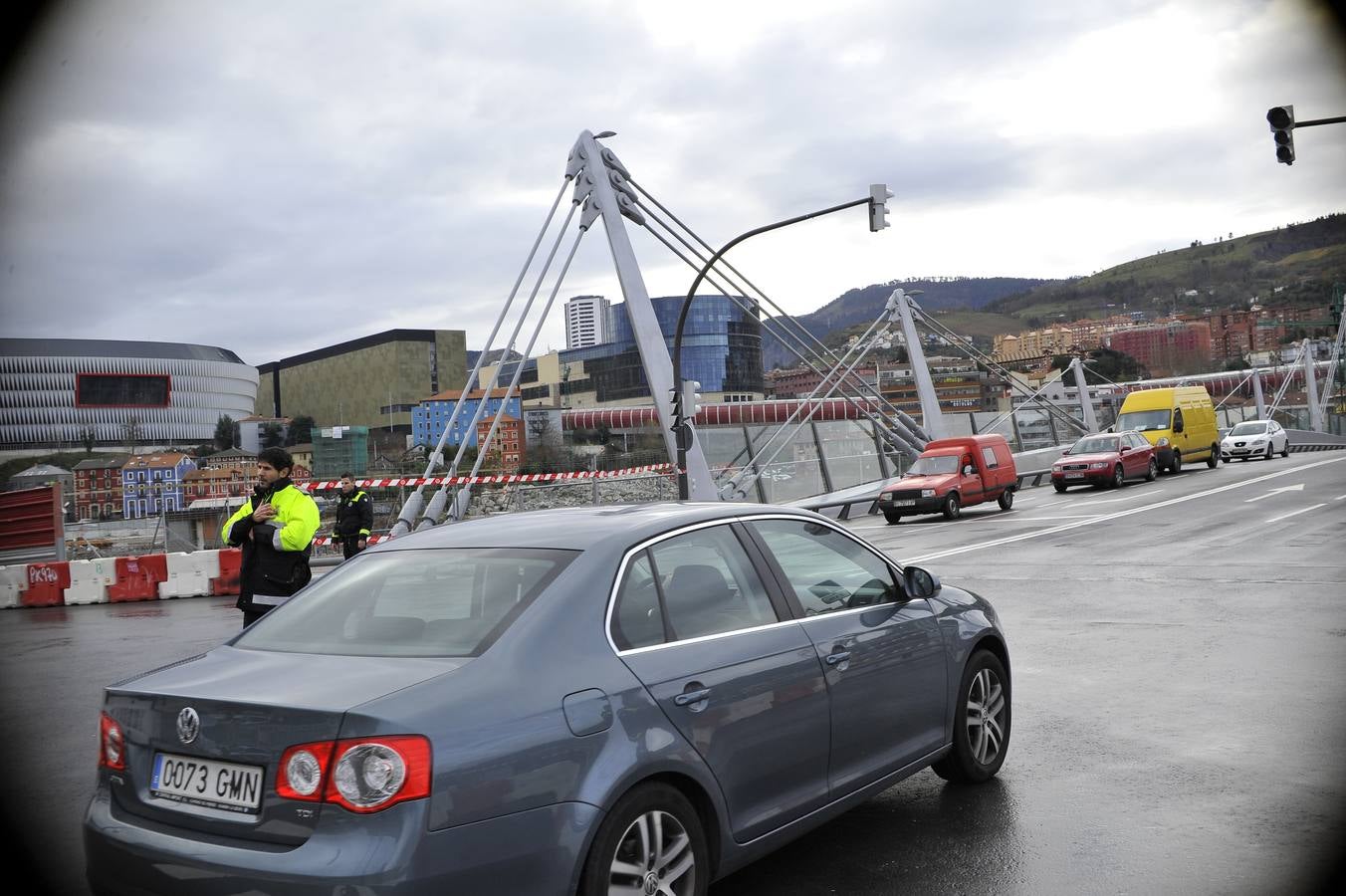 El puente de Gehry ya es la única vía de acceso a Zorrozaurre
