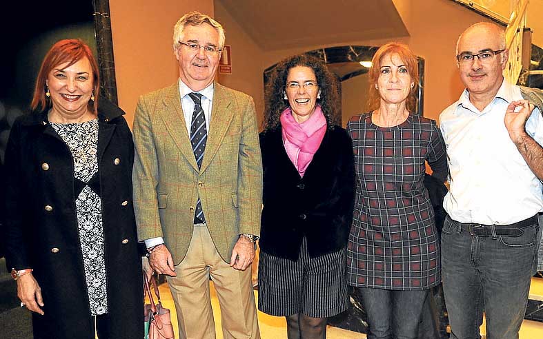 Carmen Muñoz, Luis Eguiluz, Beatriz Marcos, Inés Ibáñez de Maeztu y Lander Etxebarria.