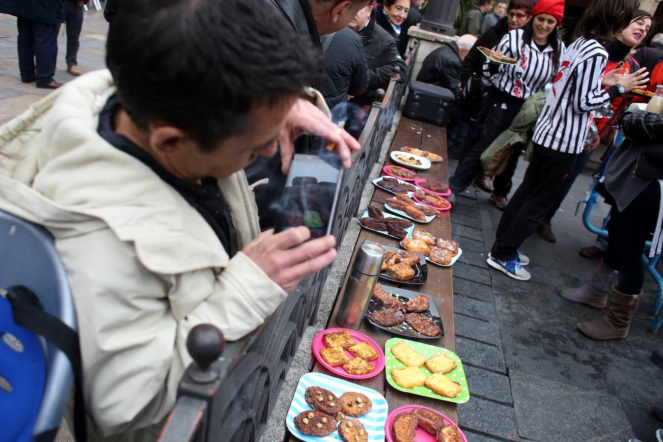 Concurso de Tostadas en la Plaza Nueva