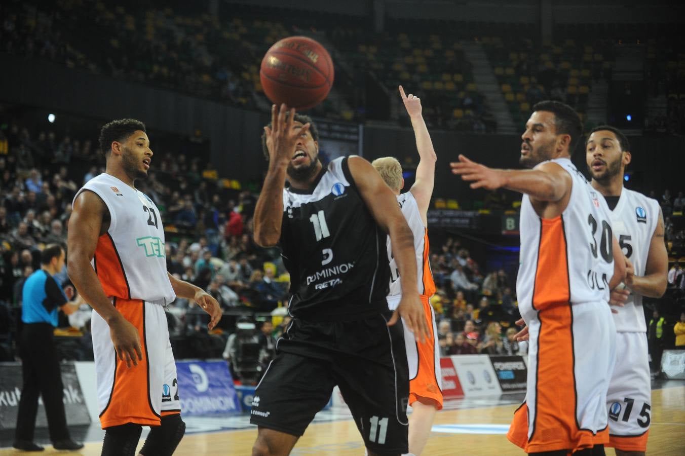 Las mejores imágenes del partido Dominion Bilbao-Ratiopharm Ulm