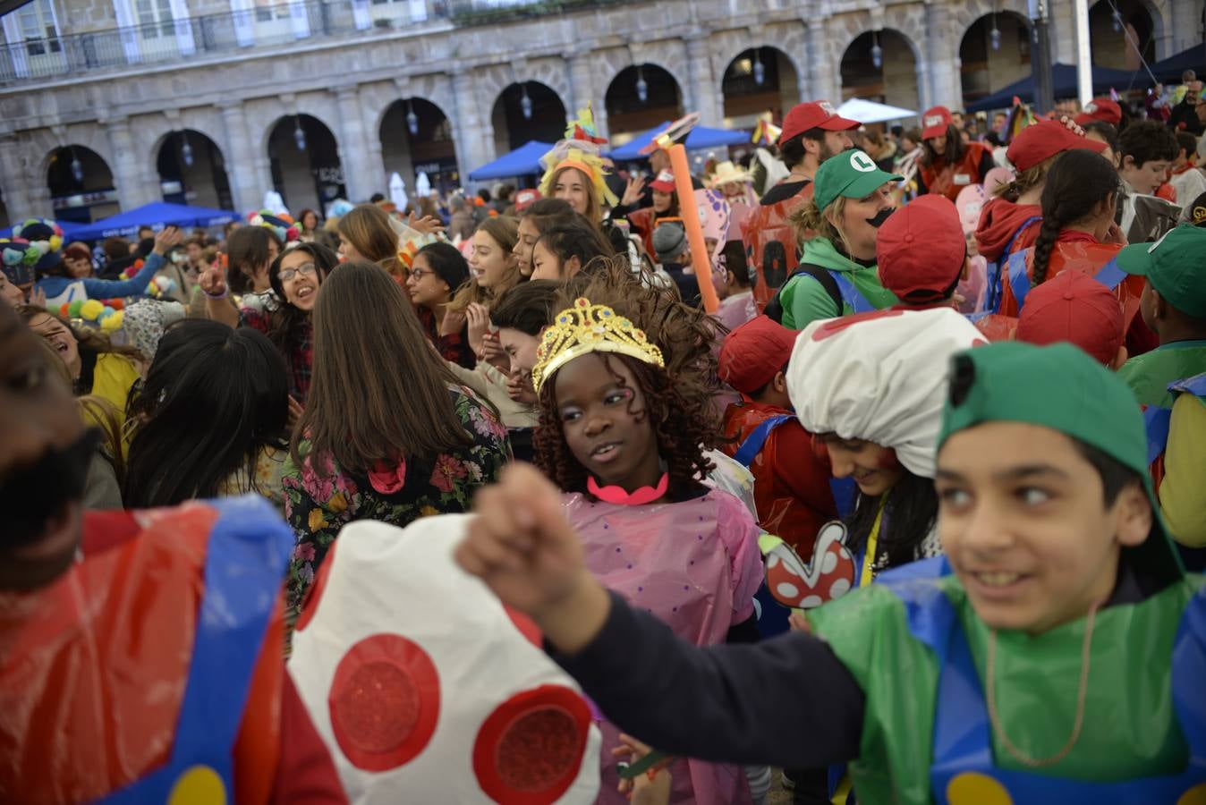 Los niños se apoderan del Carnaval en Bilbao