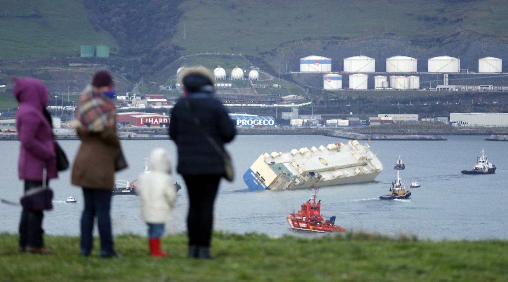 Así ha sido el recorrido del &#039;Modern Express&#039; hasta quedar &#039;enderezado&#039; en el Puerto de Bilbao