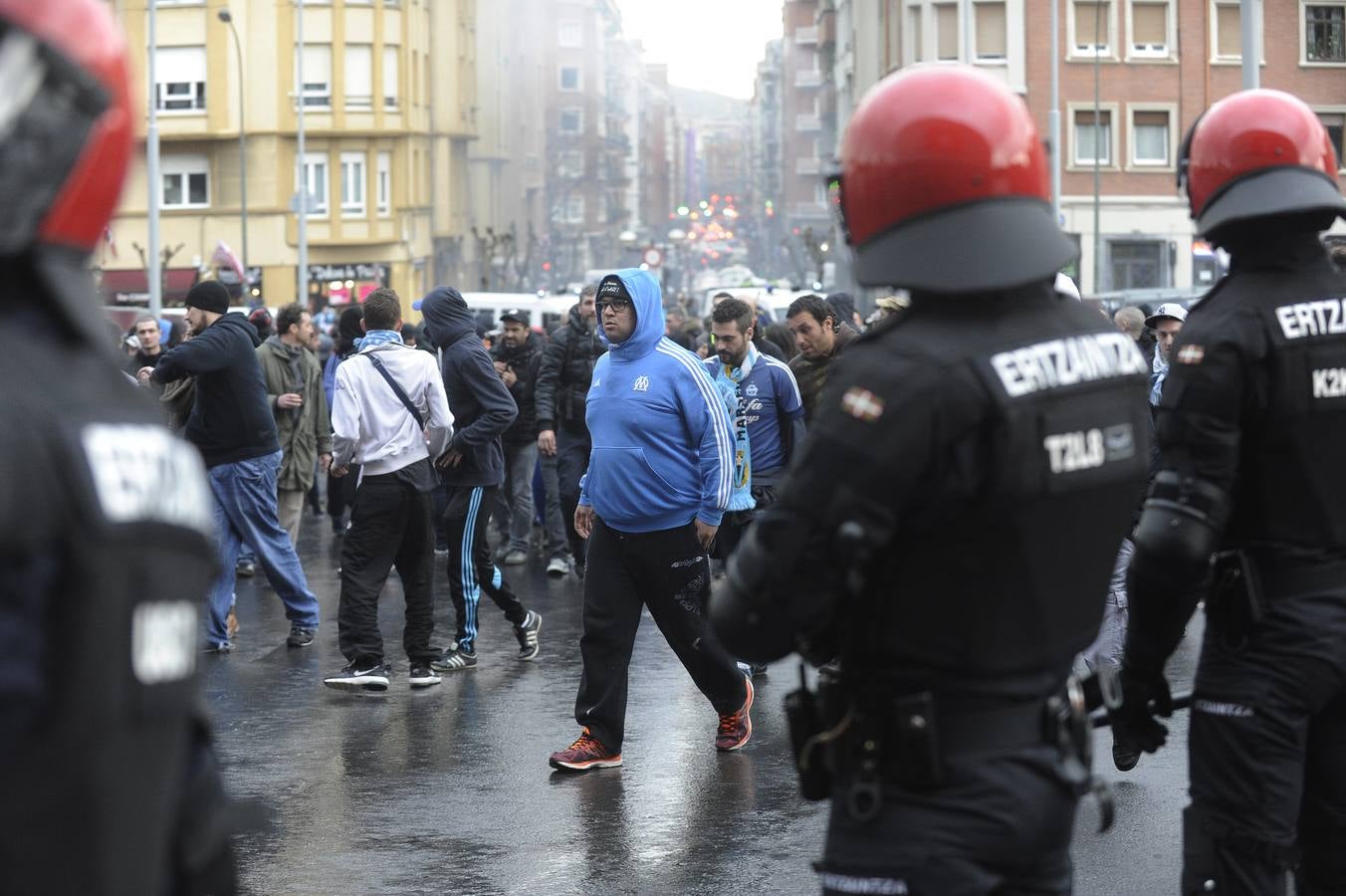 Cinco detenidos en la batalla campal entre los hinchas del Marsella y el Athletic