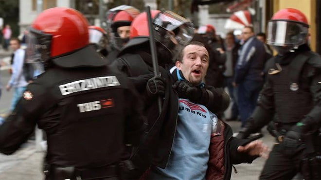 Cinco detenidos en la batalla campal entre los hinchas del Marsella y el Athletic