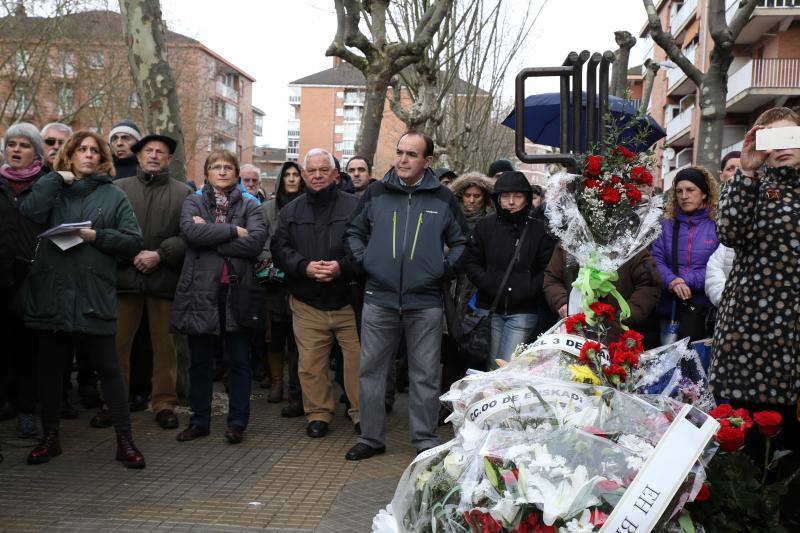 Homenaje a las víctimas del Tres de Marzo en Zaramaga