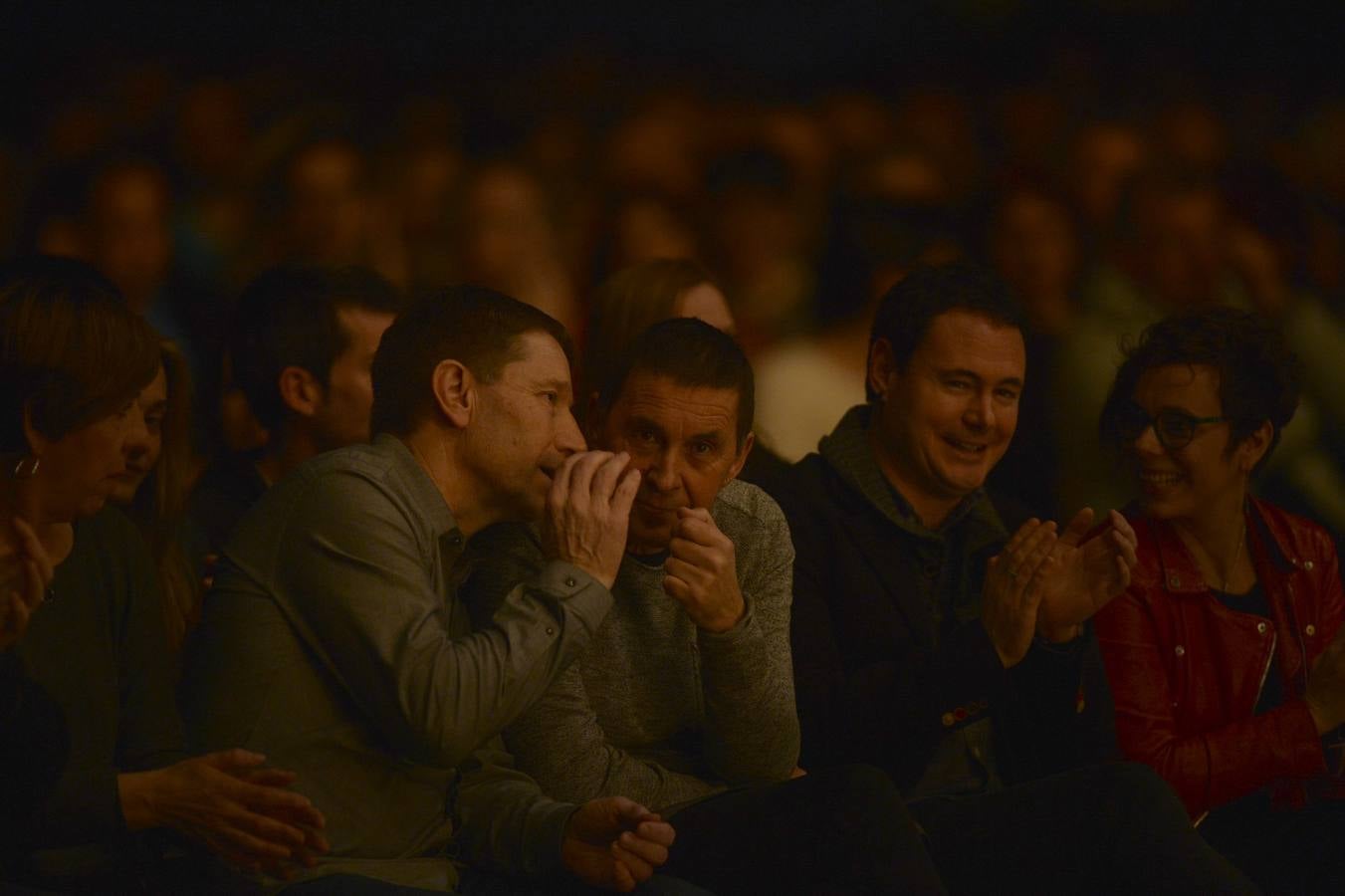 Recibimiento a Otegi en el velódromo de Anoeta