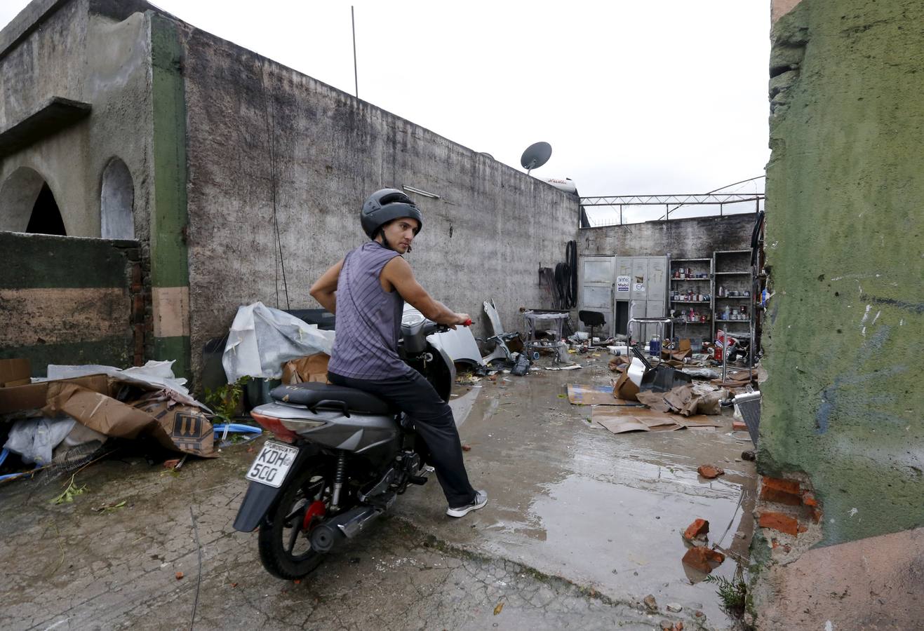 Dolores (Uruguay) tras el tornado: «Es una zona de guerra»