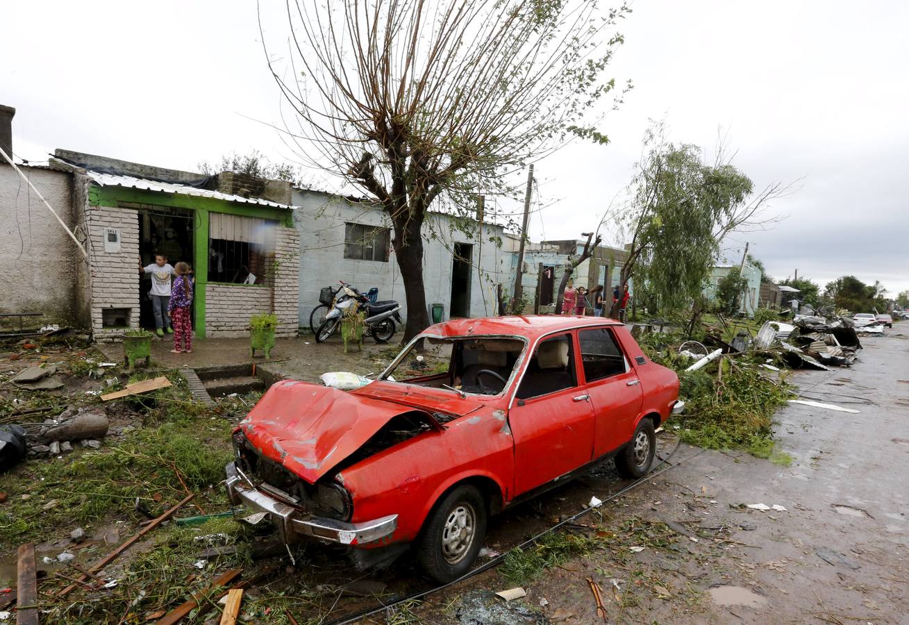 Dolores (Uruguay) tras el tornado: «Es una zona de guerra»