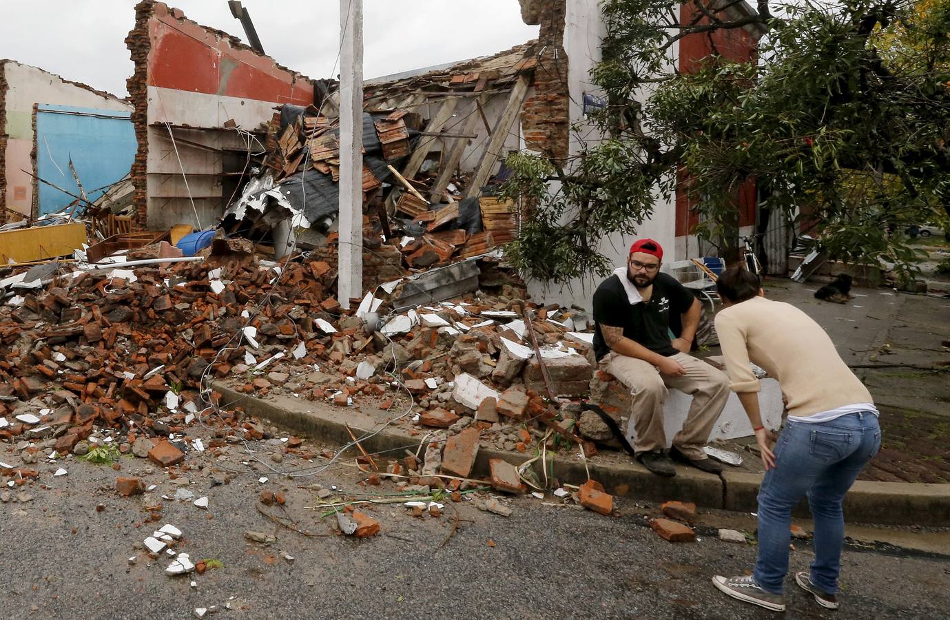 Dolores (Uruguay) tras el tornado: «Es una zona de guerra»