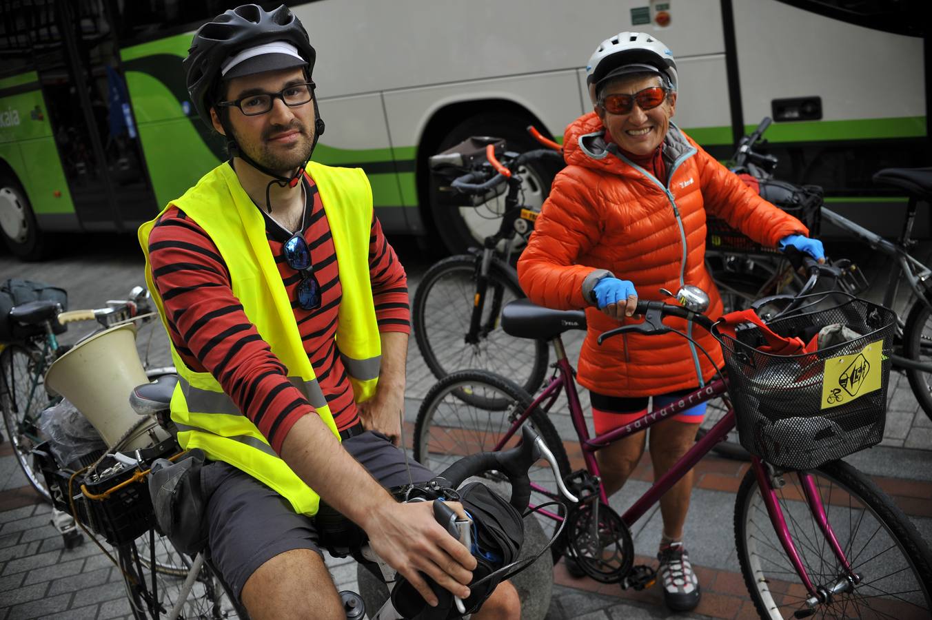 Demandan un carril bici en la Margen Derecha que conecte a los vecinos con Bilbao