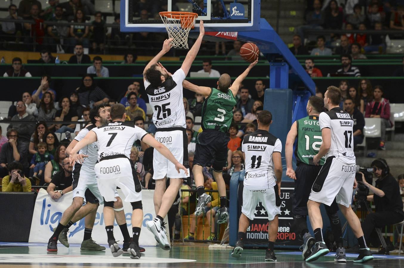 Las mejores imágenes del Joventut - Bilbao Basket