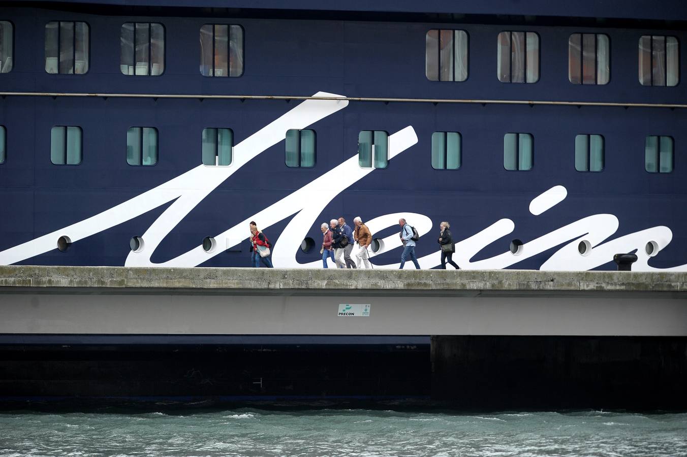 Cerca de 5.000 cruceristas llegan a Getxo