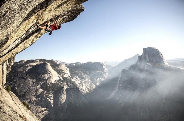 ¿Genialidad o temeridad? No hay reto imposible para Honnold, un escalador sin cuerda