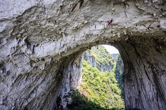 ¿Genialidad o temeridad? No hay reto imposible para Honnold, un escalador sin cuerda