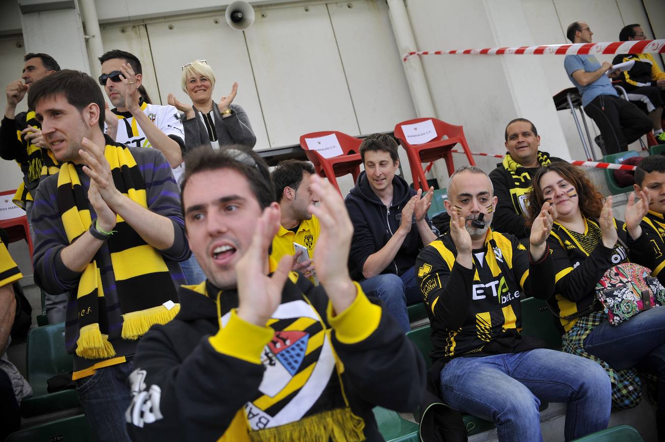 La afición se vuelca con el derbi