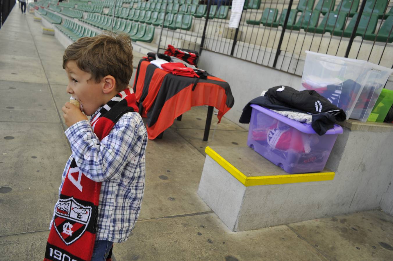 La afición se vuelca con el derbi