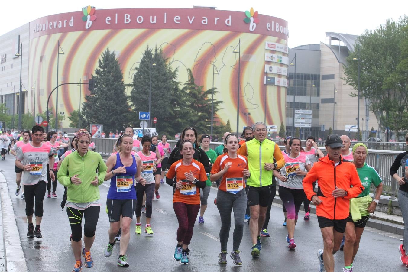 Maratón Martín Fiz a su paso por El Boulevard y la Avenida