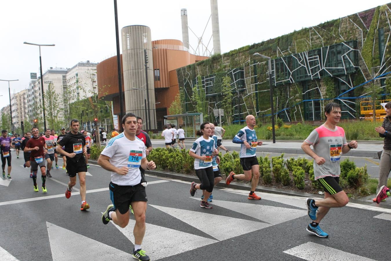 Maratón Martín Fiz a su paso por El Boulevard y la Avenida