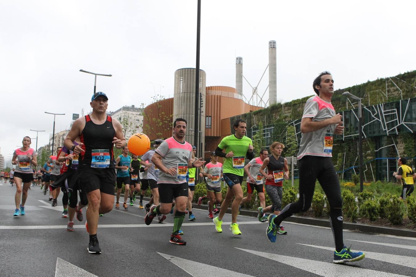 Maratón Martín Fiz a su paso por El Boulevard y la Avenida