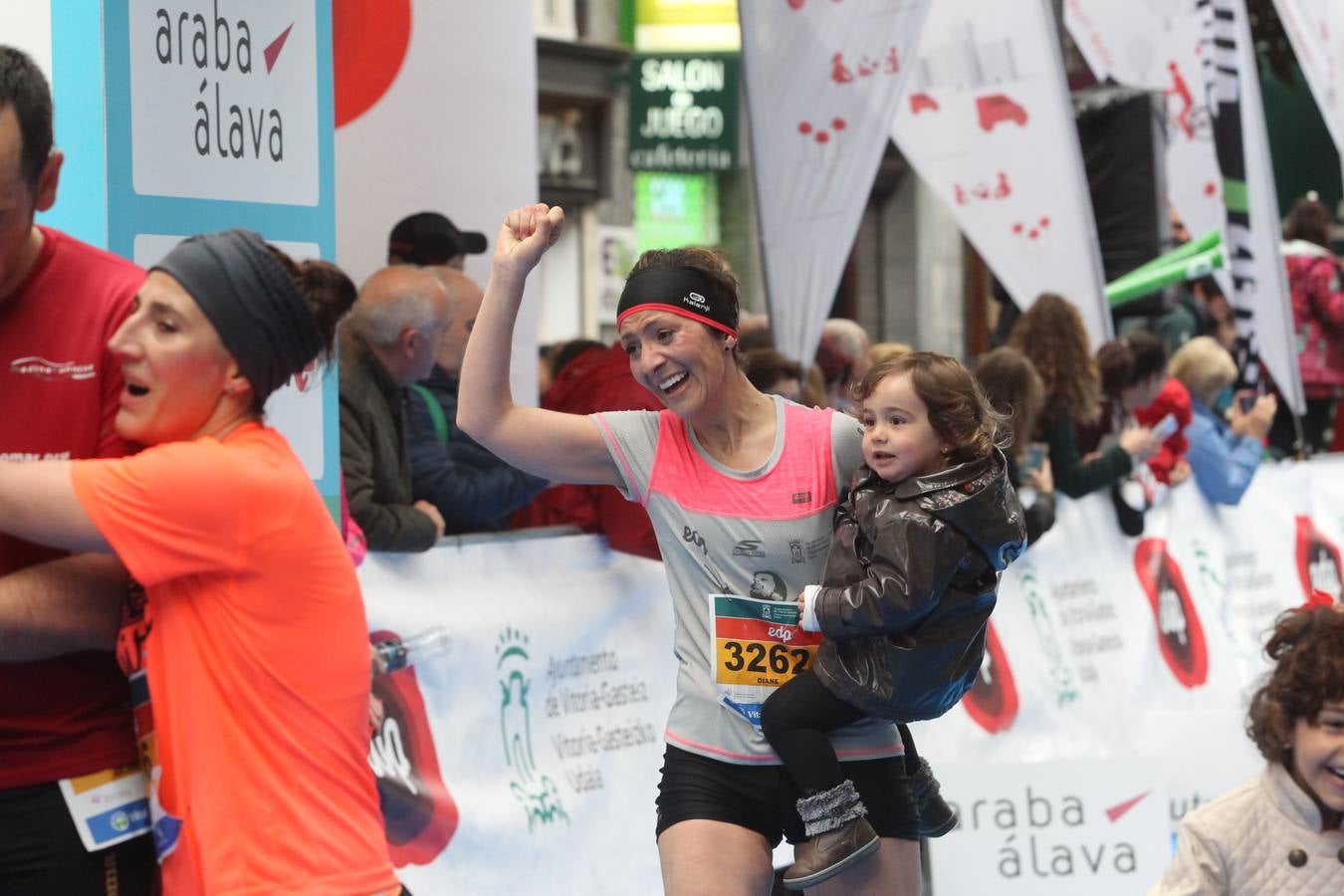 La línea de meta del Maratón Martín Fiz