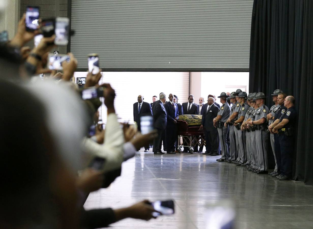 Un adiós multitudinario para Muhammad Ali